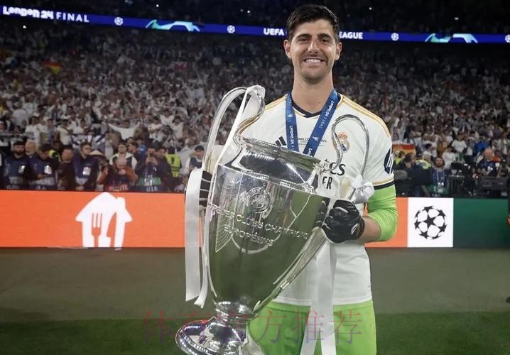 库尔图瓦:皇马目前西甲第二 不认为是个坏开局